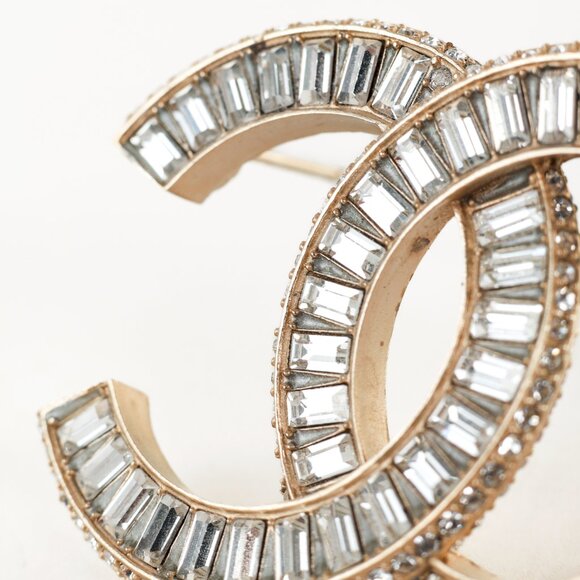 Chanel Baguette Cut Rhinestone CC Logo Brooch - Picture 2 of 5